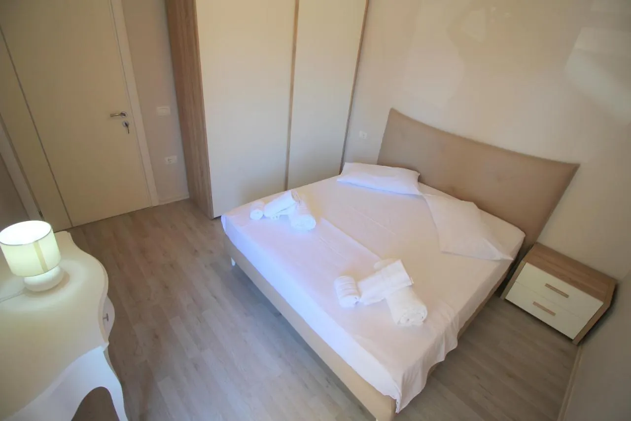 Albania Dream Beachfront Apartment Sarande