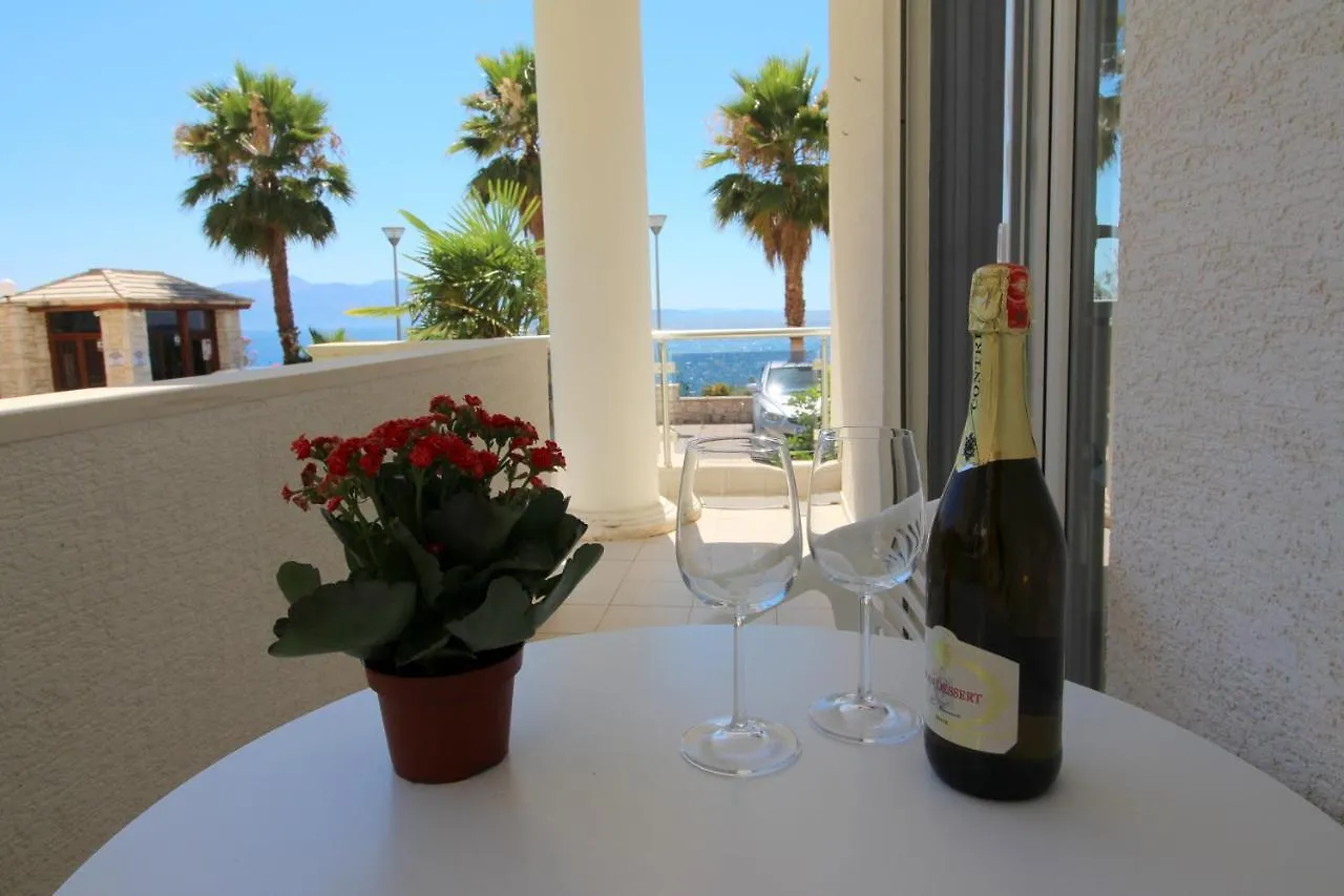 Albania Dream Beachfront Apartment Sarande Albania