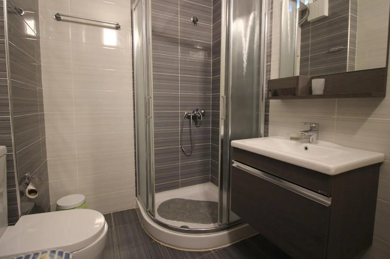 Albania Dream Beachfront Apartment Sarande